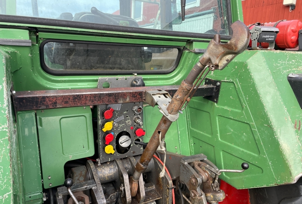 Tractor Fendt 311 LSA, Anul 1989 - Imagine 32