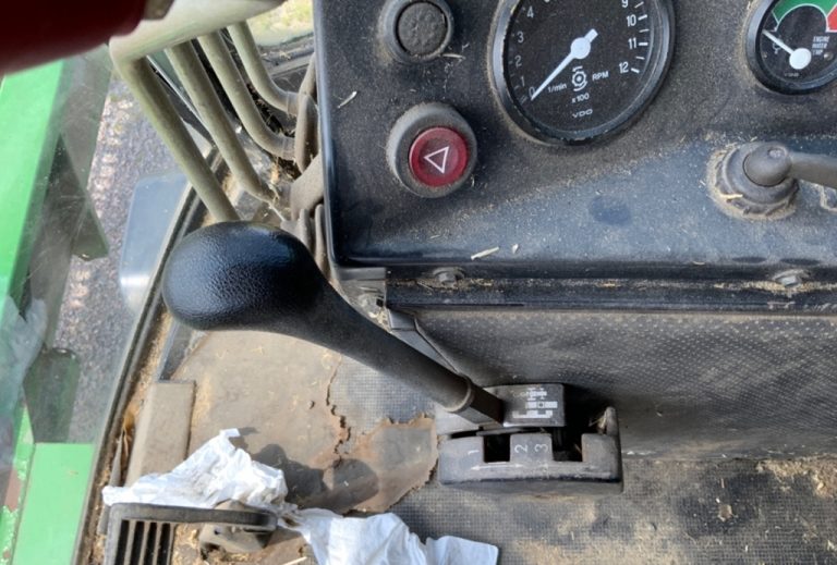 Combină agricolă John Deere 1055, Anul 1989 - Imagine 33