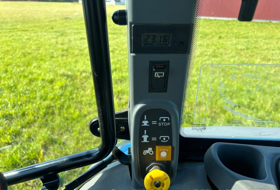 Tractor New Holland TS 115, Anul 2003 - Imagine 41