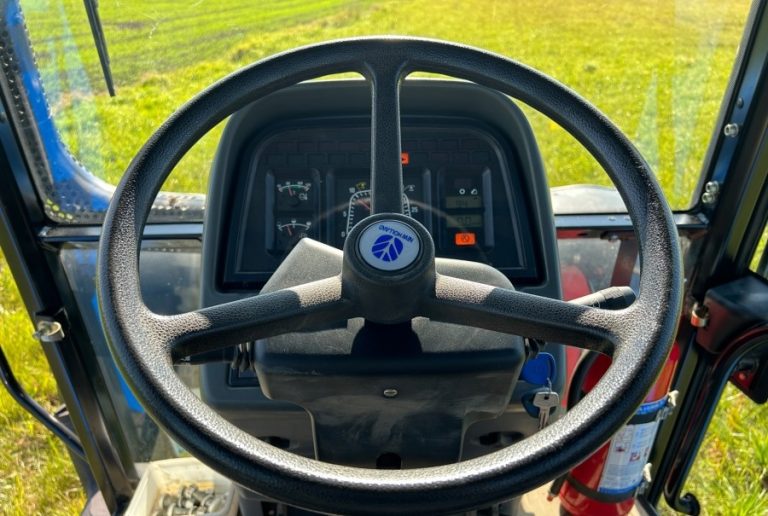 Tractor New Holland TS 115, Anul 2003 - Imagine 43
