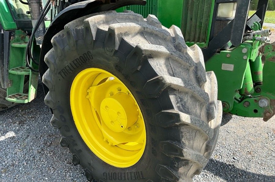 Tractor John Deere 6910S, Anul 2001 - Imagine 40