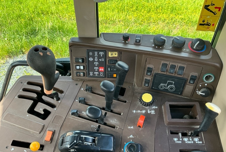 Tractor John Deere 6910S, Anul 2001 - Imagine 44