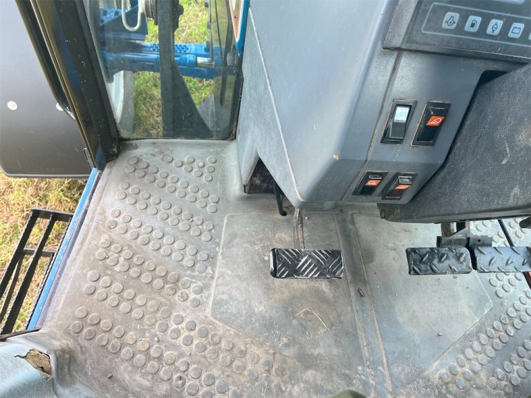 Tractor FORD 5640 SLE, Anul 1992 - Imagine 75